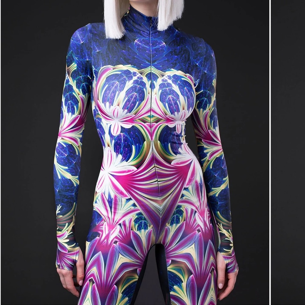 Psychedelic Floral Bodysuit!🌸